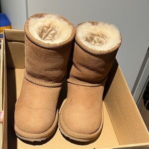 UGG Classic Tan Sheepskin Boots